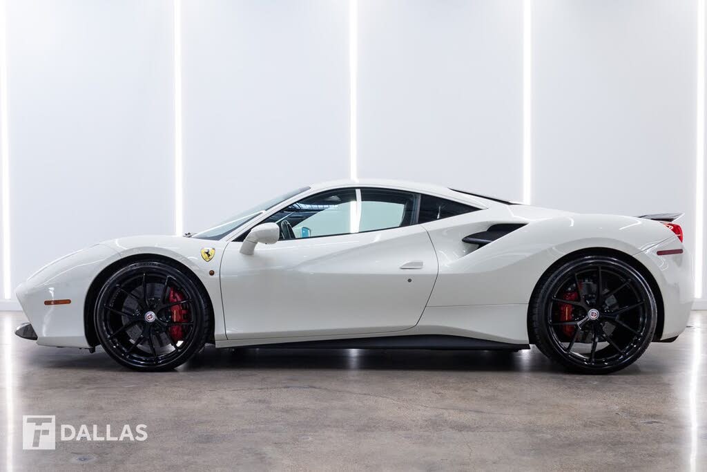 2017 Ferrari 488 GTB Coupe RWD