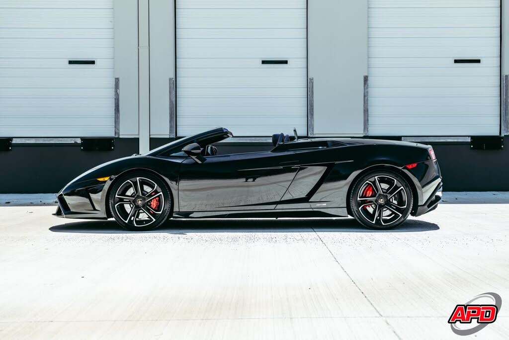 2013 Lamborghini Gallardo LP 560-4 Spyder AWD photo 12