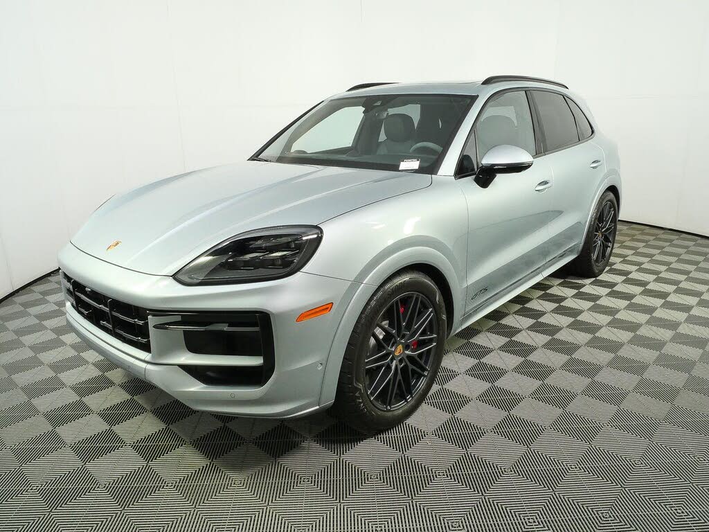 2025 Porsche Cayenne GTS AWD