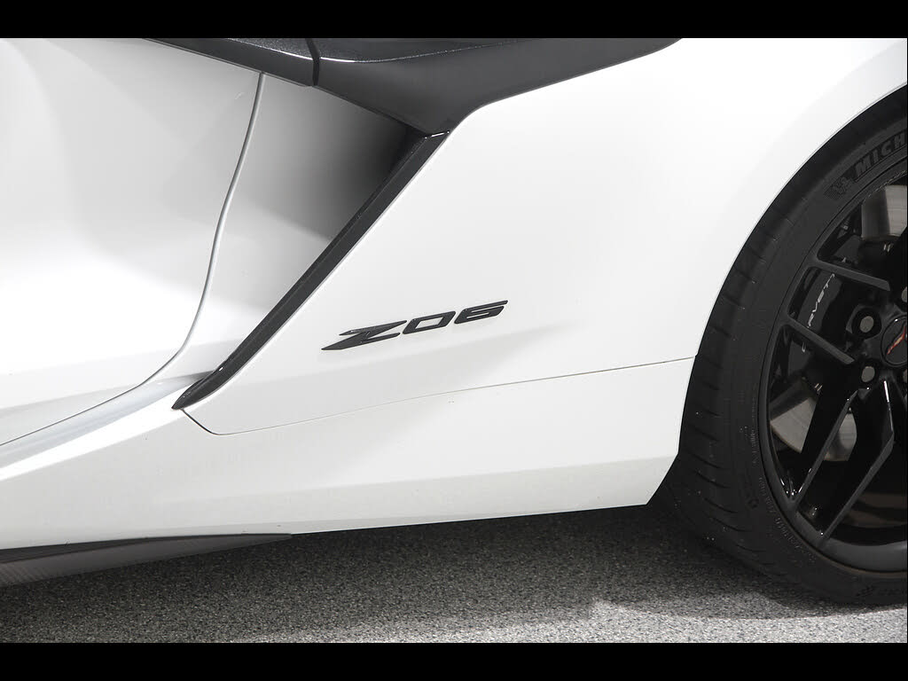 2025 Chevrolet Corvette Z06 3LZ Convertible RWD photo 5