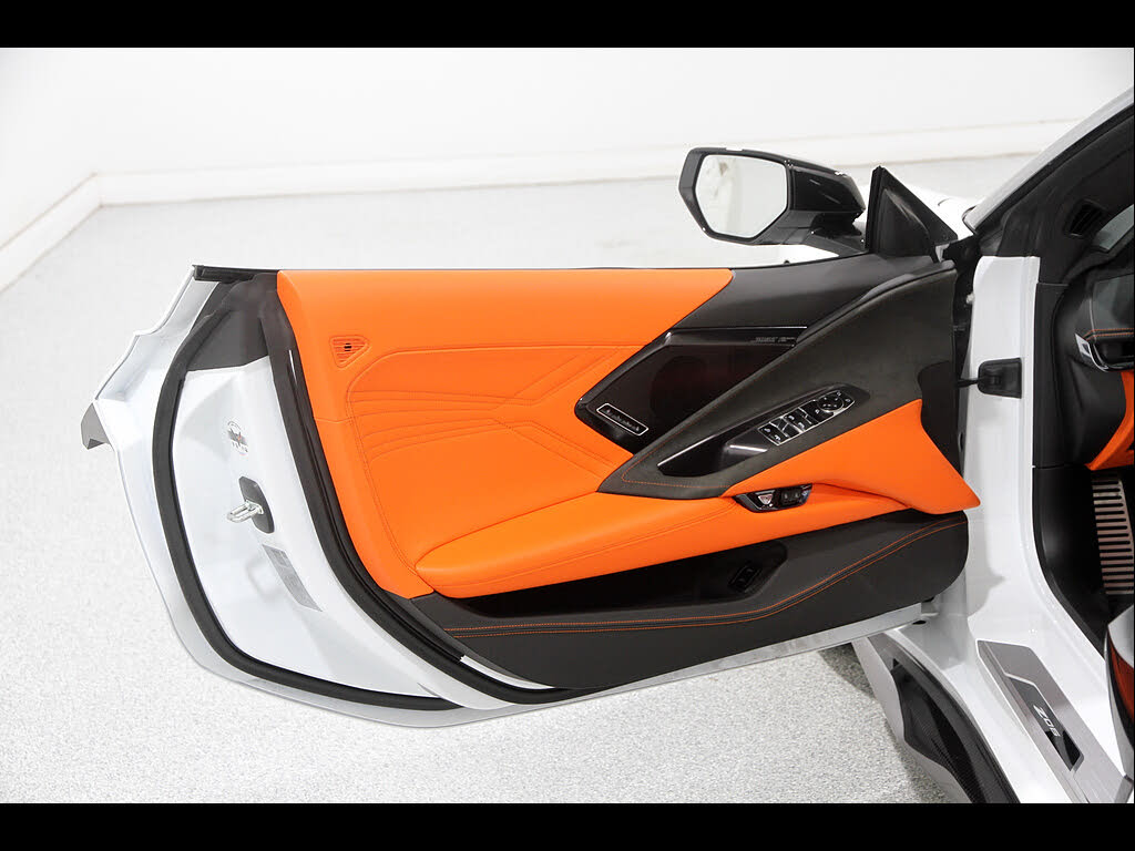 2025 Chevrolet Corvette Z06 3LZ Convertible RWD photo 6