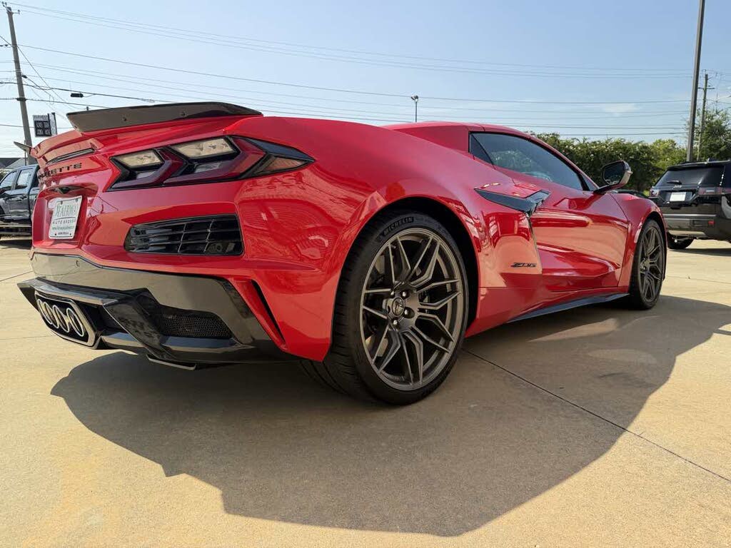 2026 Chevrolet Corvette Z06 3LZ Convertible RWD photo 5