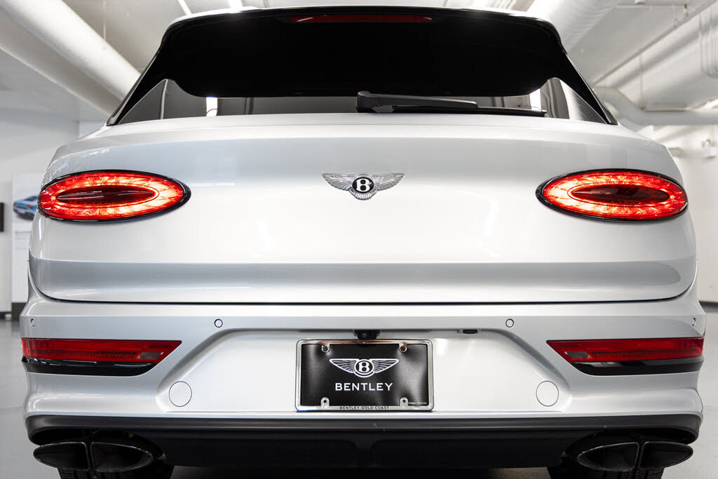 2023 Bentley Bentayga Hybrid AWD photo 19
