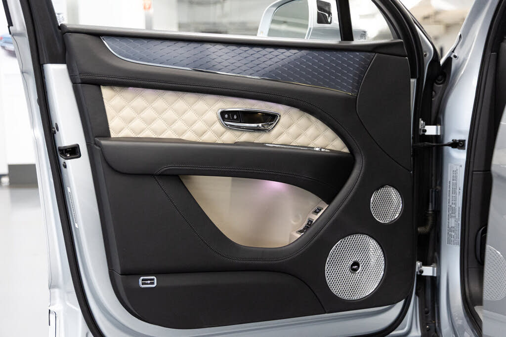 2023 Bentley Bentayga Hybrid AWD photo 21