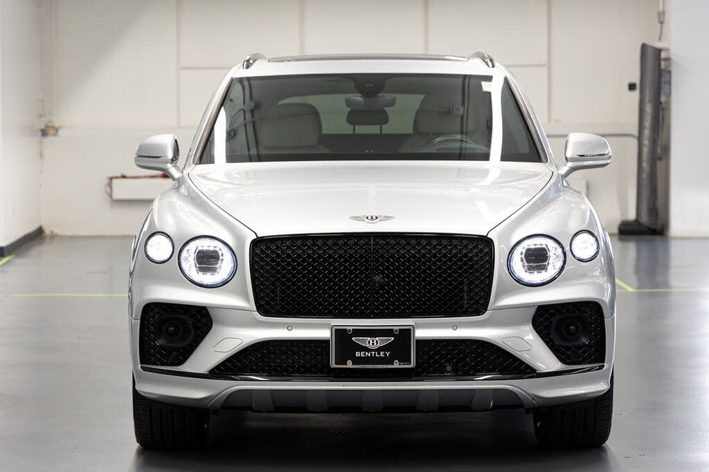 2023 Bentley Bentayga Hybrid AWD photo 8