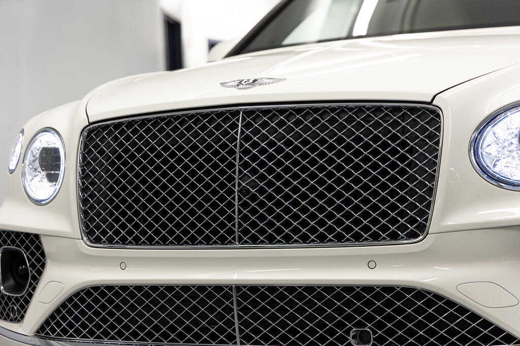 2023 Bentley Bentayga Azure V8 AWD photo 11