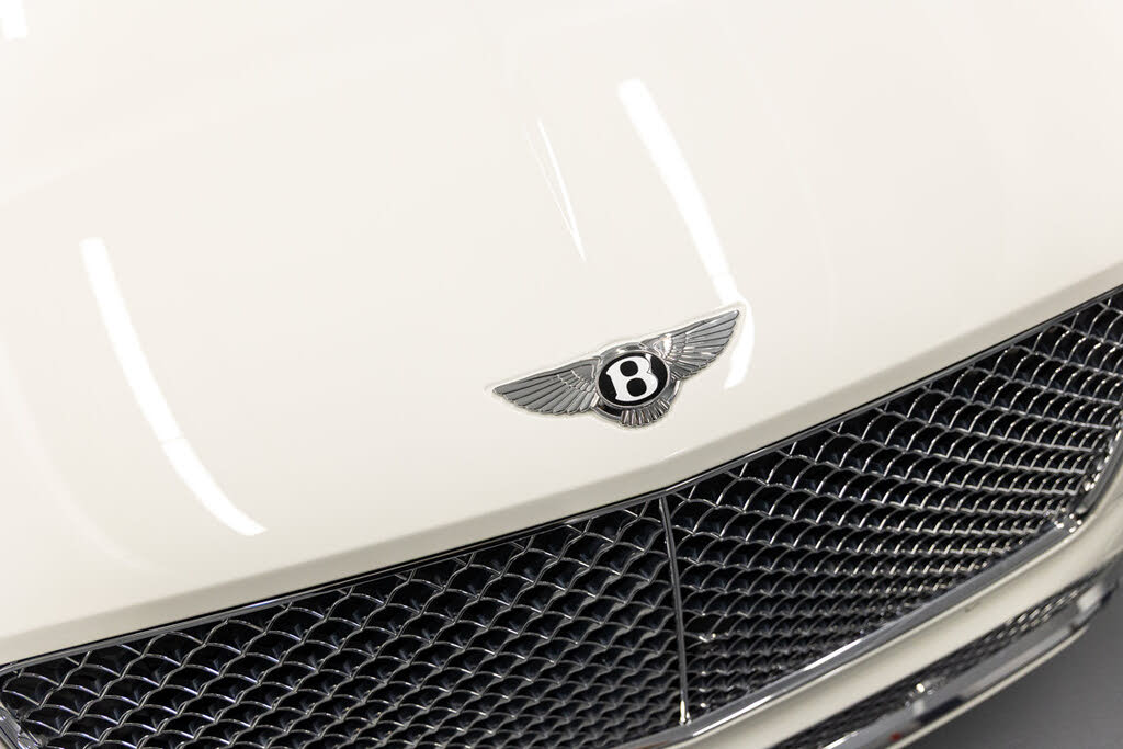 2023 Bentley Bentayga Azure V8 AWD photo 13