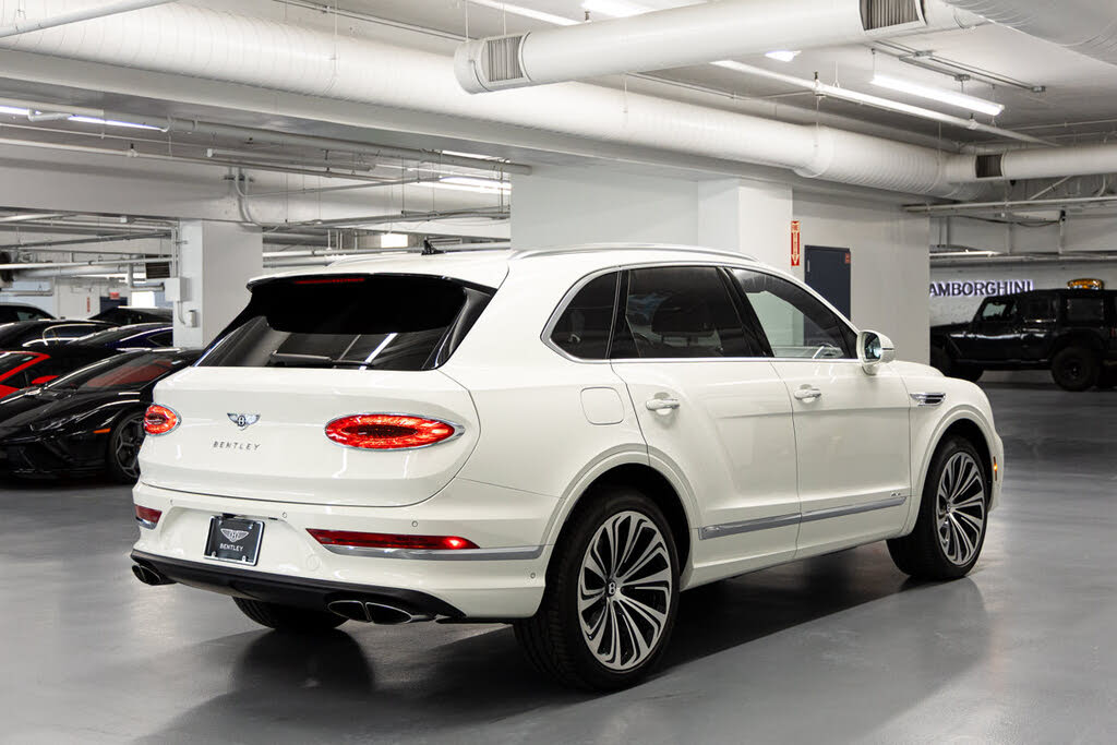 2023 Bentley Bentayga Azure V8 AWD photo 6