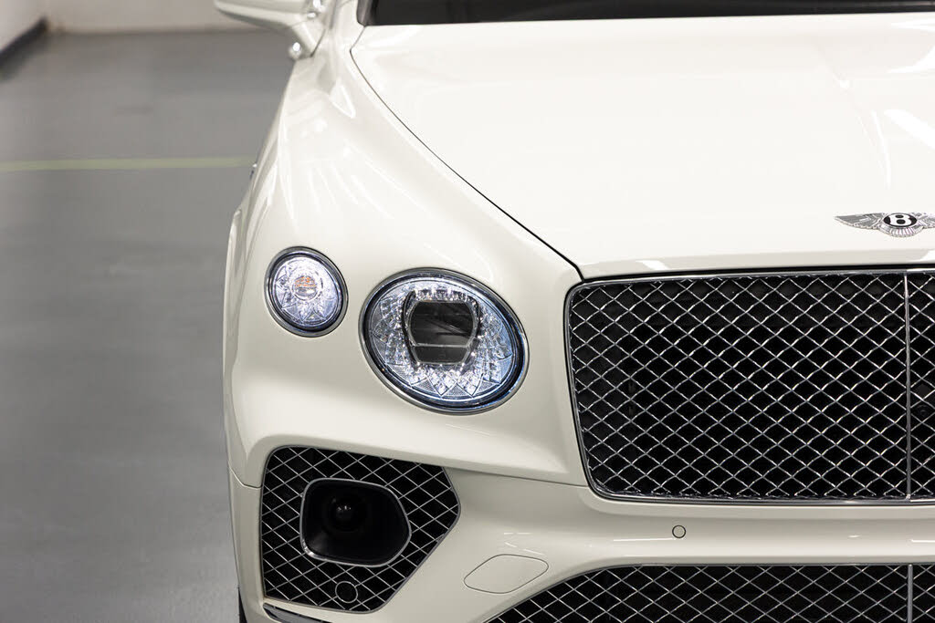 2023 Bentley Bentayga Azure V8 AWD photo 9