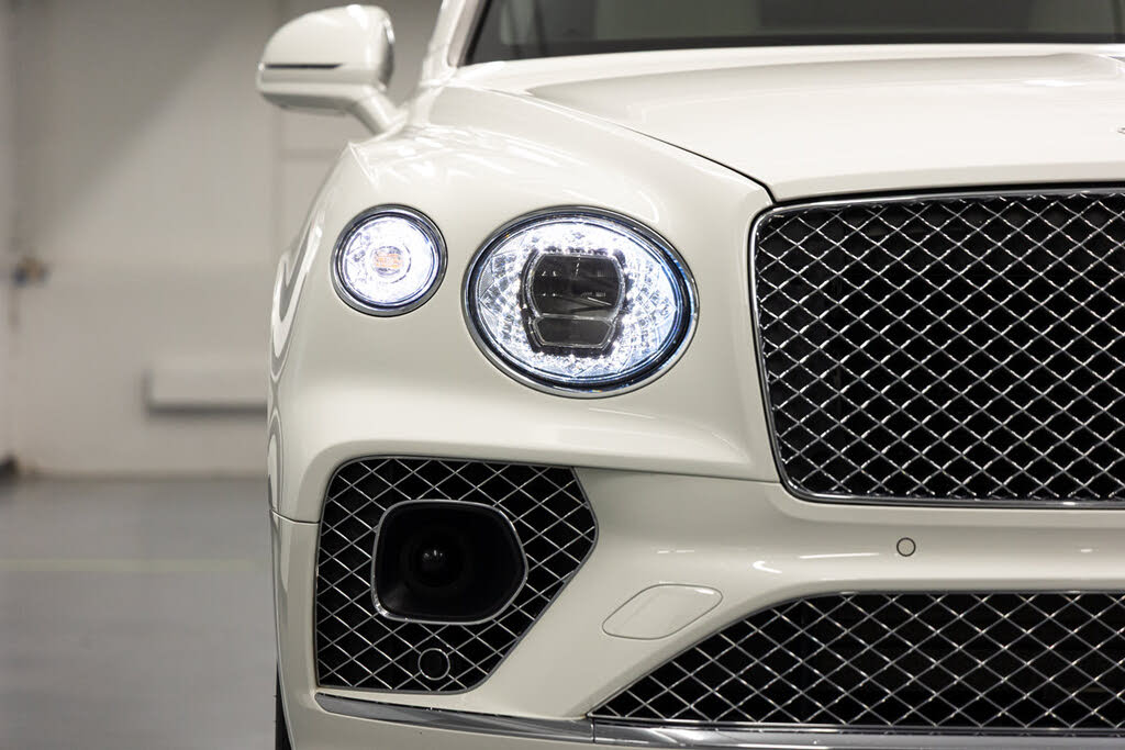 2023 Bentley Bentayga Azure V8 AWD photo 10