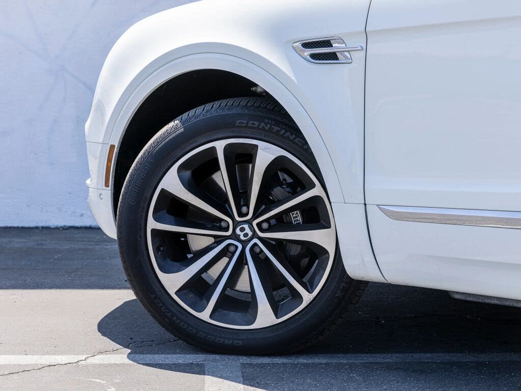 2018 Bentley Bentayga W12 Signature Edition AWD photo 18