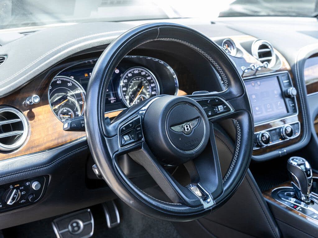 2018 Bentley Bentayga W12 Signature Edition AWD photo 23