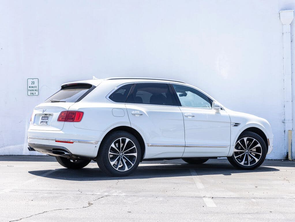 2018 Bentley Bentayga W12 Signature Edition AWD photo 9