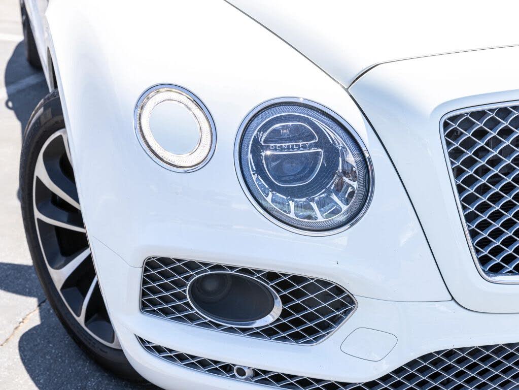 2018 Bentley Bentayga W12 Signature Edition AWD photo 10