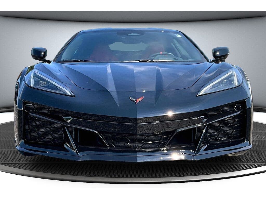 2025 Chevrolet Corvette Z06 1LZ Coupe RWD photo 4