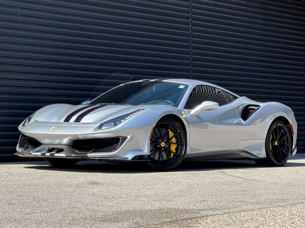 2019 Ferrari 488 Pista Coupe RWD