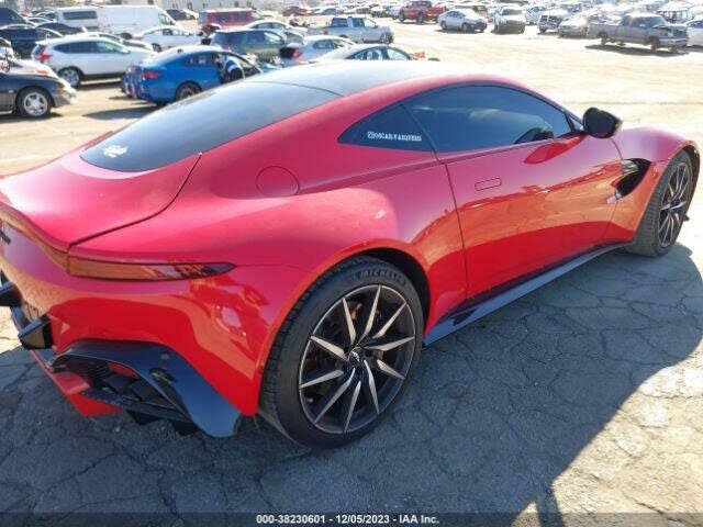 2019 Aston Martin Vantage RWD photo 7