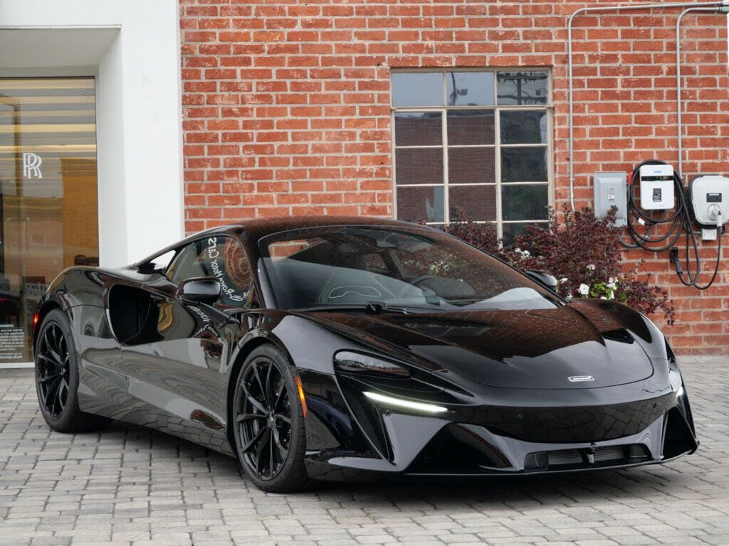 2023 McLaren Artura RWD