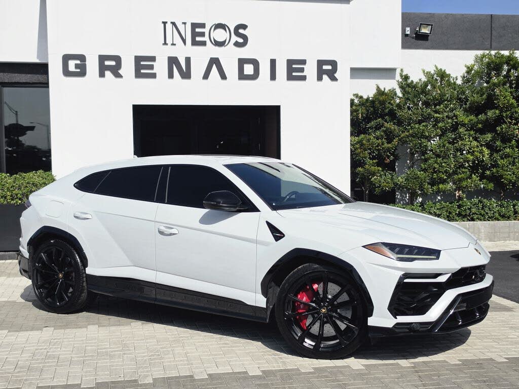 2022 Lamborghini Urus AWD
