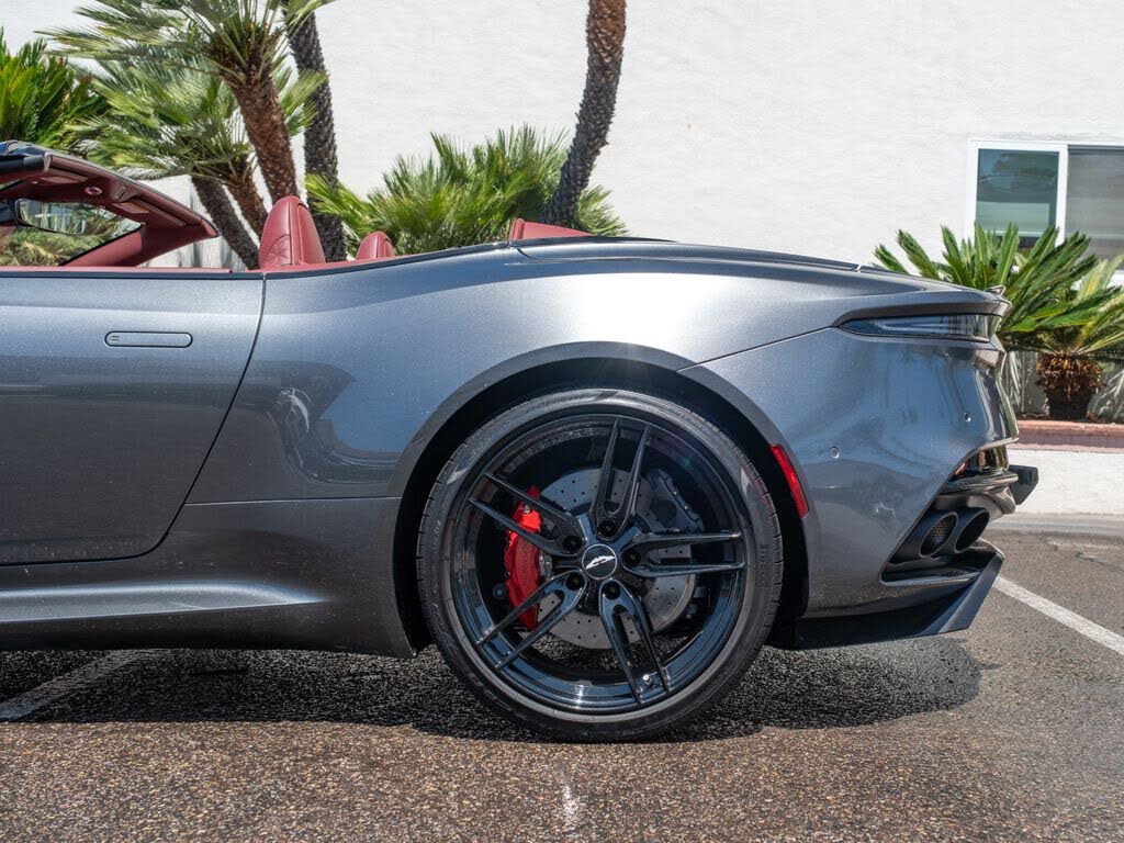 2020 Aston Martin DBS Superleggera Volante RWD photo 5