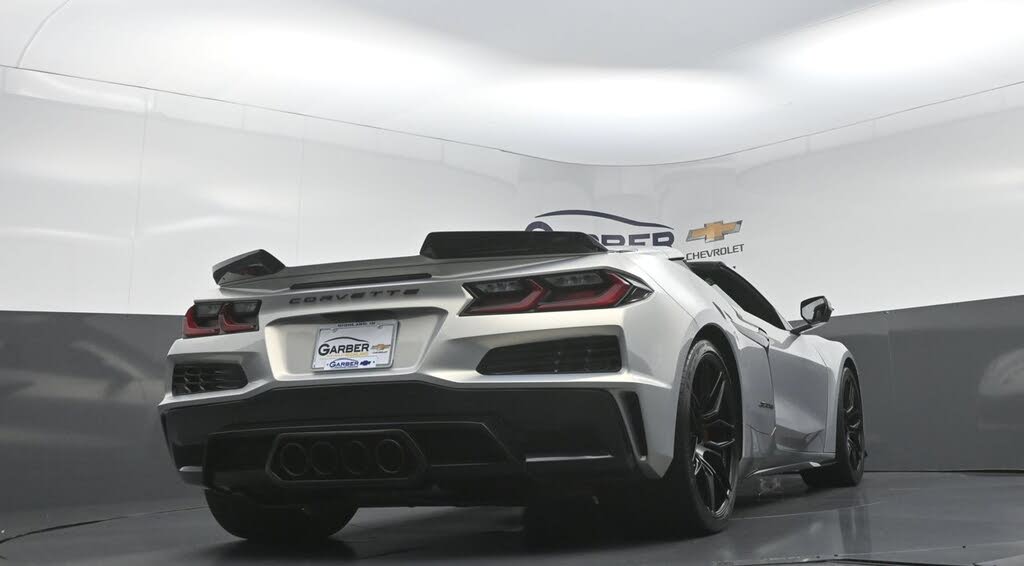 2023 Chevrolet Corvette Z06 2LZ Coupe RWD photo 12
