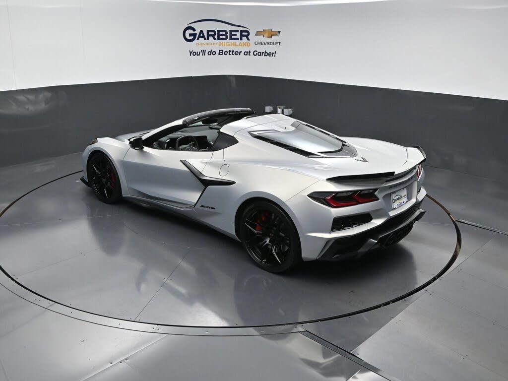 2023 Chevrolet Corvette Z06 2LZ Coupe RWD photo 13