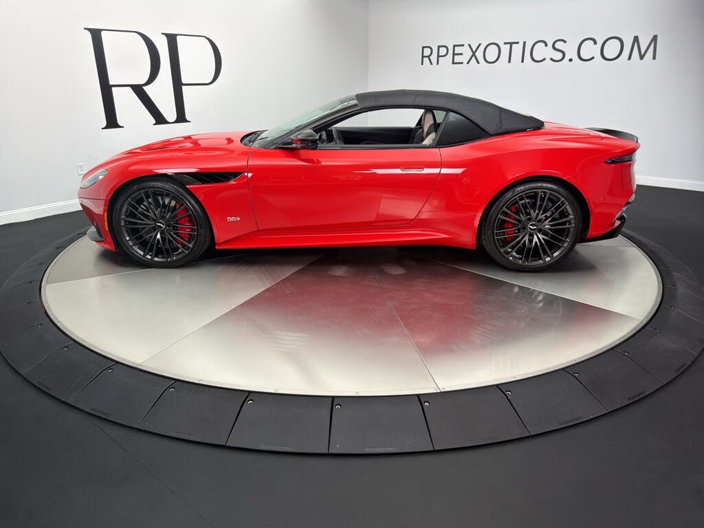 2023 Aston Martin DBS Superleggera Volante RWD photo 11