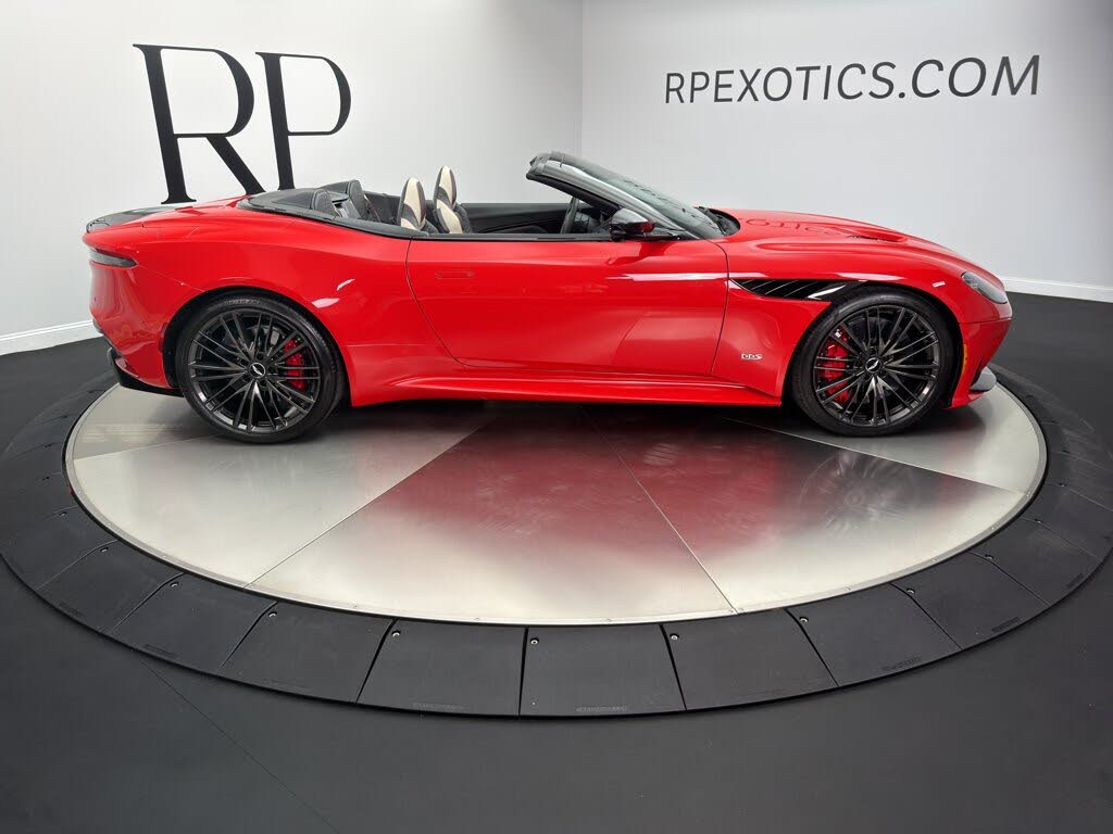 2023 Aston Martin DBS Superleggera Volante RWD photo 7