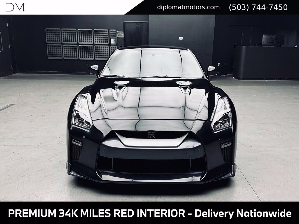 2018 Nissan GT-R Premium AWD photo 11