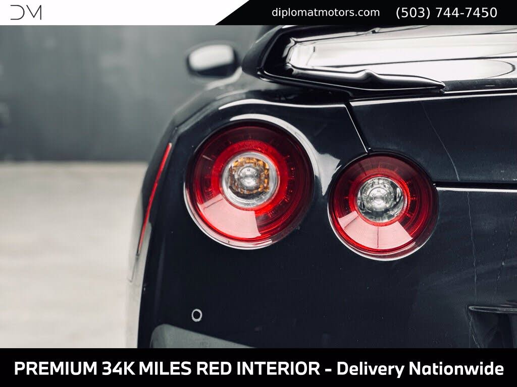 2018 Nissan GT-R Premium AWD photo 15