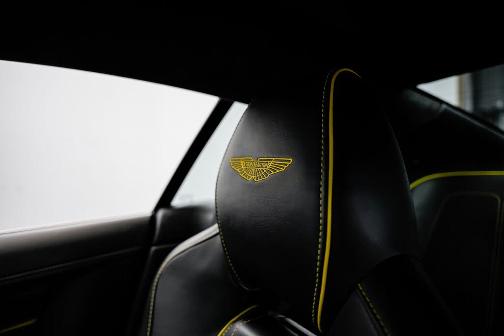 2014 Aston Martin DB9 Coupe RWD photo 17
