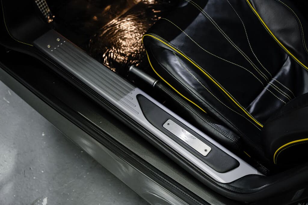 2014 Aston Martin DB9 Coupe RWD photo 20