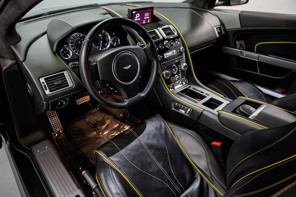 2014 Aston Martin DB9 Coupe RWD photo 9