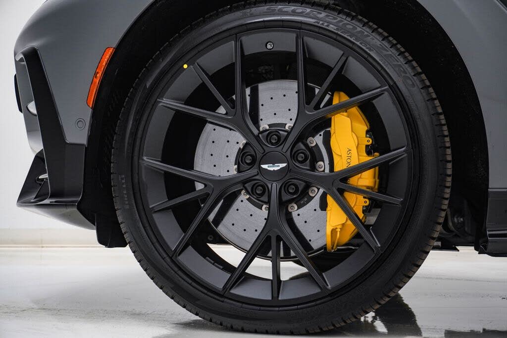 2026 Aston Martin DBX S AWD photo 15