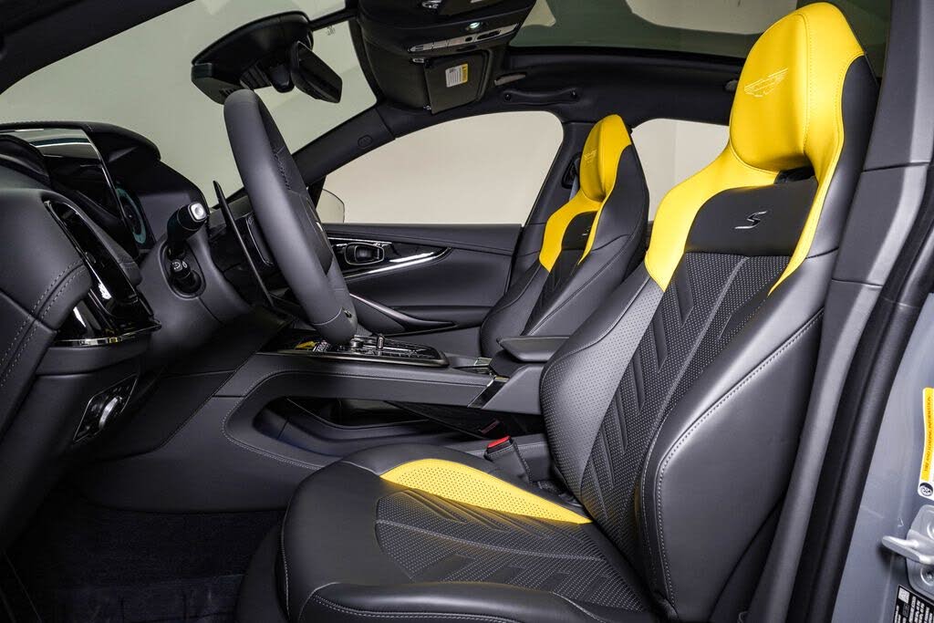 2026 Aston Martin DBX S AWD photo 21