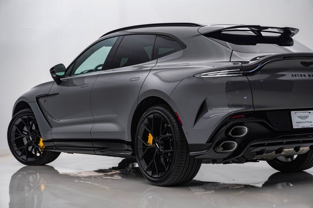 2026 Aston Martin DBX S AWD photo 9