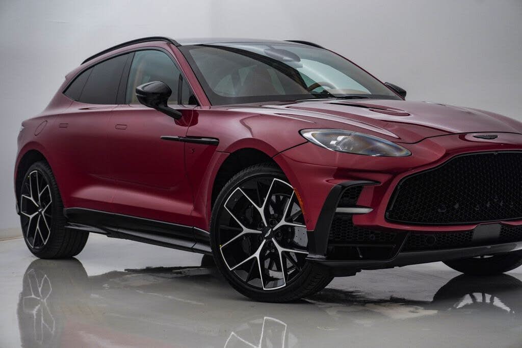 2026 Aston Martin DBX S AWD photo 2