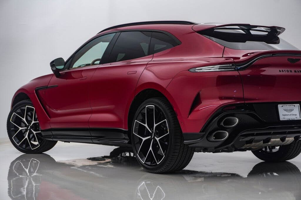2026 Aston Martin DBX S AWD photo 9