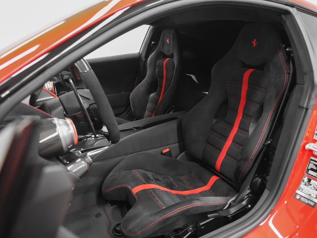2023 Ferrari 812 Competizione Coupe RWD photo 3