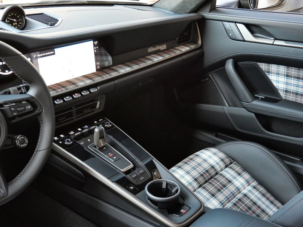 2025 Porsche 911 Turbo Coupe AWD photo 13 of 24