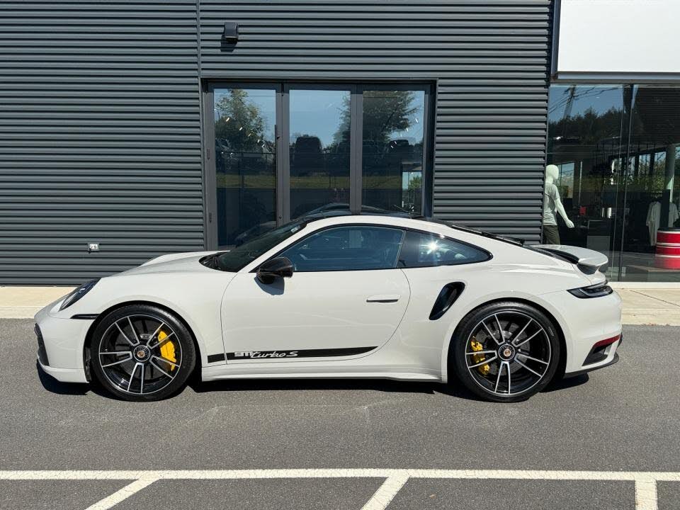 2022 Porsche 911 Turbo Coupe AWD photo 2 of 24