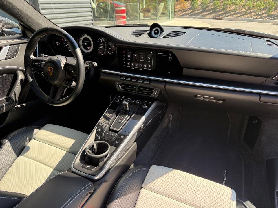 2022 Porsche 911 Turbo Coupe AWD photo 18 of 24