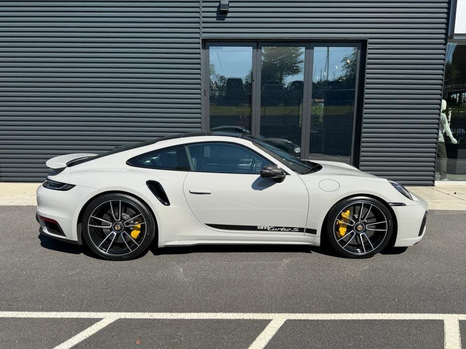 2022 Porsche 911 Turbo Coupe AWD photo 8 of 24