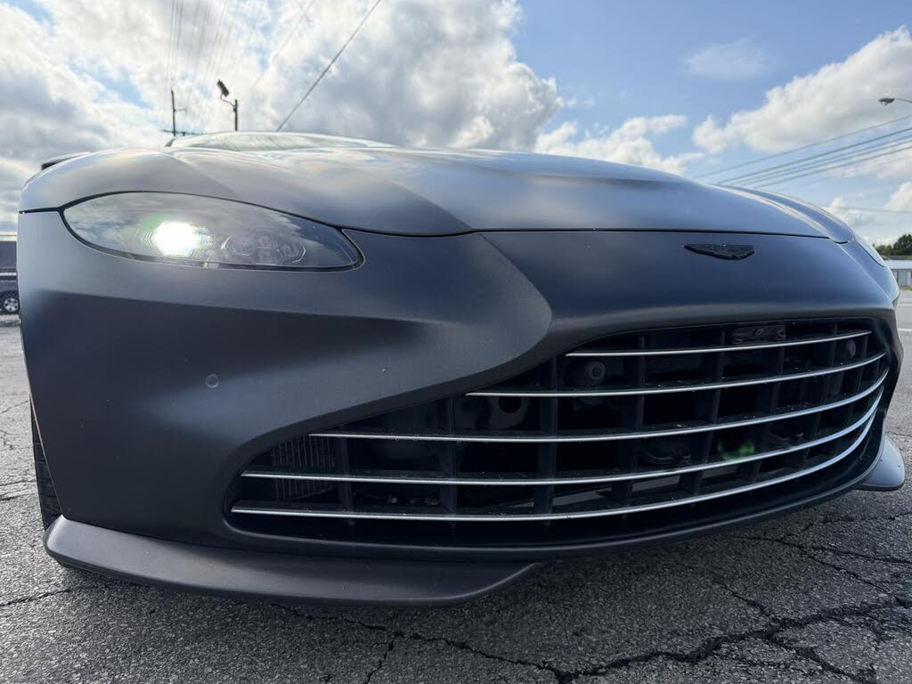 2021 Aston Martin Vantage Coupe RWD photo 19