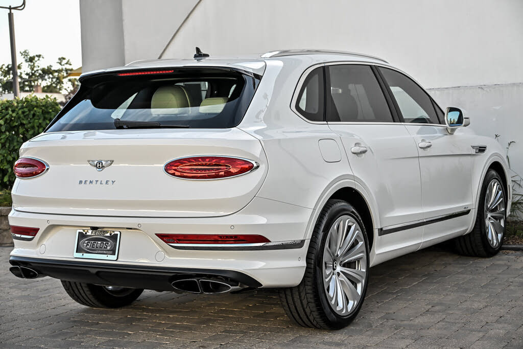 2023 Bentley Bentayga Azure V8 AWD photo 13