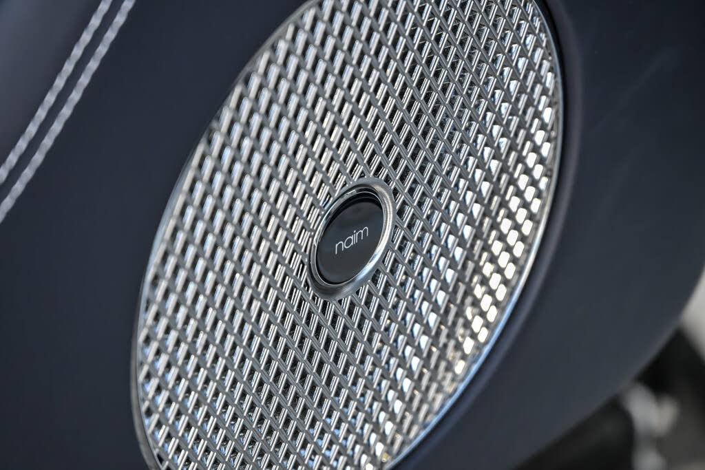 2023 Bentley Bentayga Azure V8 AWD photo 18
