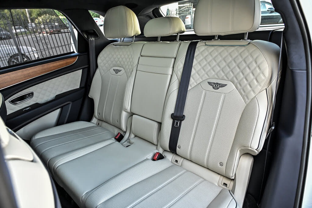 2023 Bentley Bentayga Azure V8 AWD photo 23