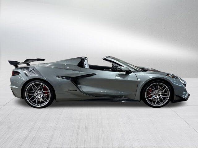 2024 Chevrolet Corvette Z06 3LZ Convertible RWD photo 9