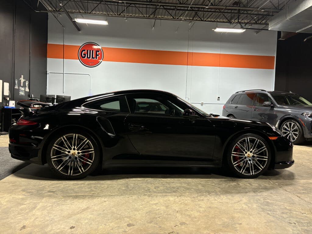 2016 Porsche 911 Turbo Coupe AWD photo 13 of 24