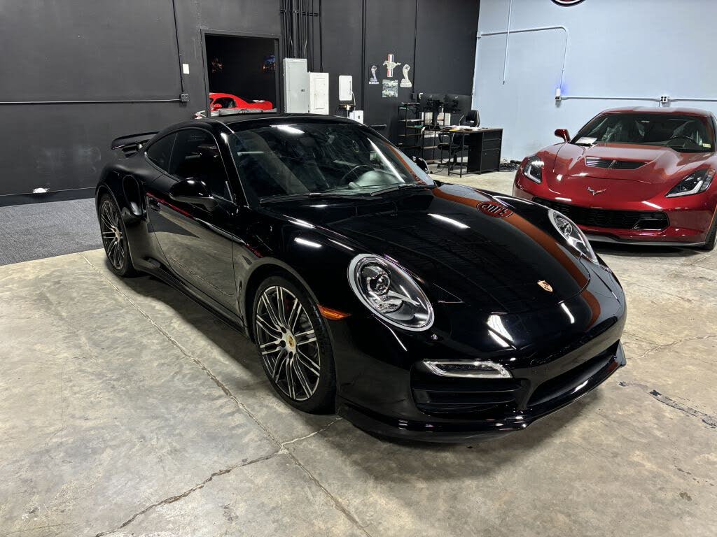 2016 Porsche 911 Turbo Coupe AWD photo 16 of 24